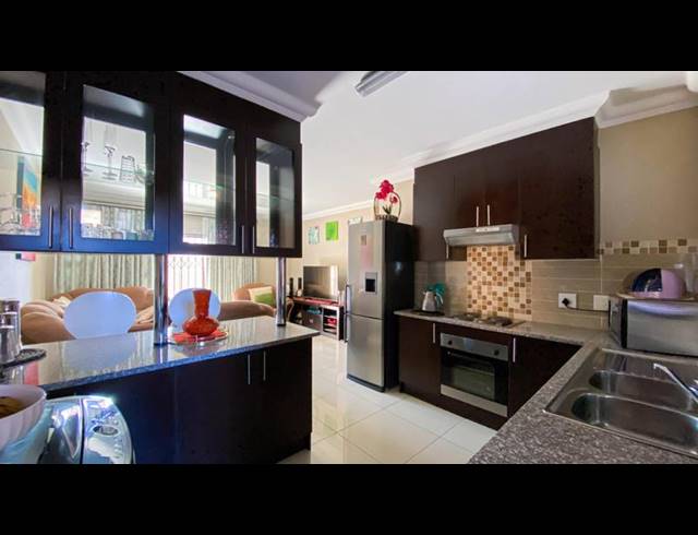 2 BEDROOM TOWNHOUSE FOR SALE IN BRACKENDOWNS